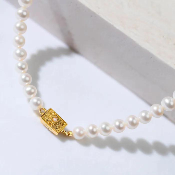 Asian Civilisations Museum Freshwater Pearl Necklace WN00397 New Yorker Collection Pearly Lustre Necklaces