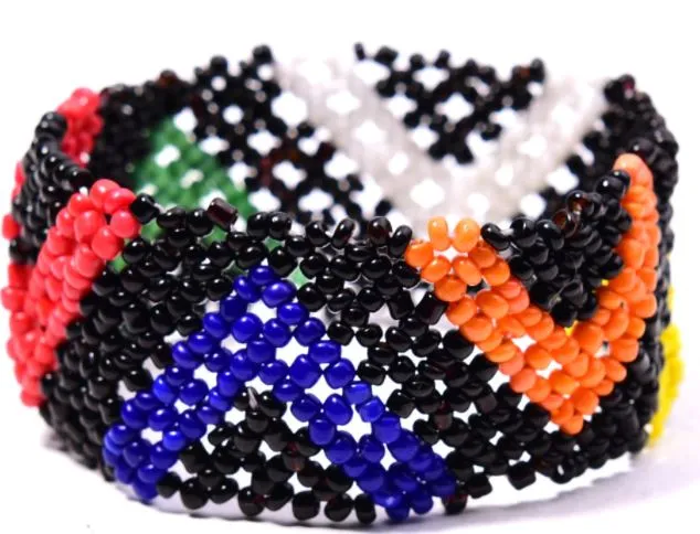 Bracelets 01 B754 Black Multi Color Arrow Design Seed Bead Bracelet