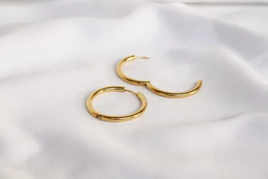 Jewelvers Earrings 18K GoldFilled Dainty Hoop Earrings 15mm Small Hoop Earrings Jewelvers Earrings 18K GoldFilled Dainty Hoop Earrings 15mm Small Hoop Earrings