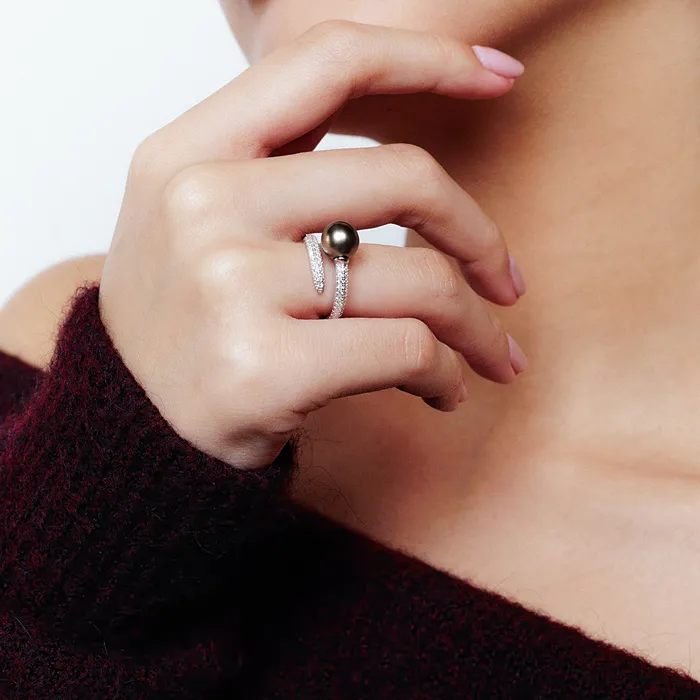 Rings Pearly Lustre Elegant Saltwater Tahitian Pearl Ring WR00125