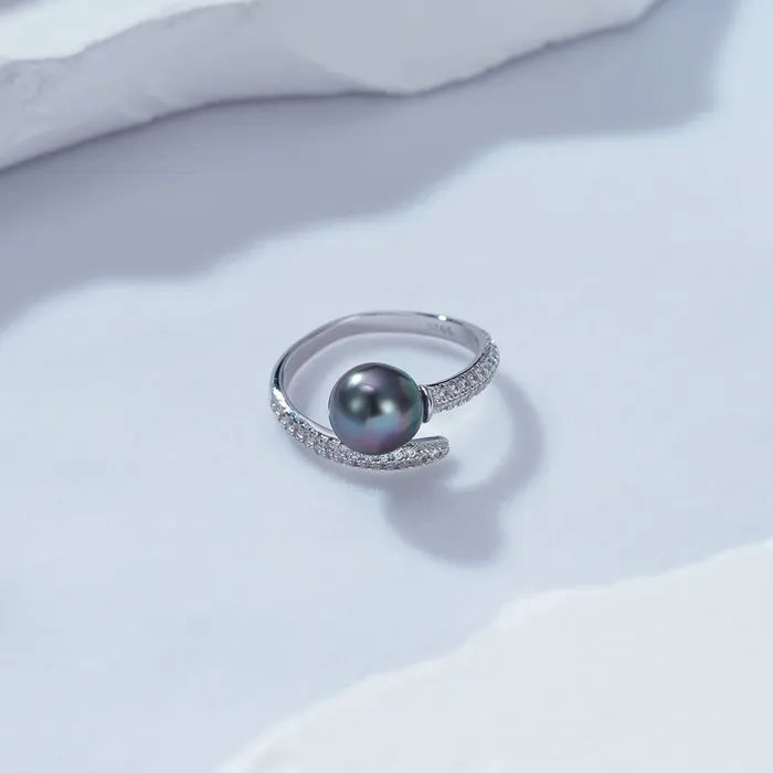 Rings Pearly Lustre Elegant Saltwater Tahitian Pearl Ring WR00125