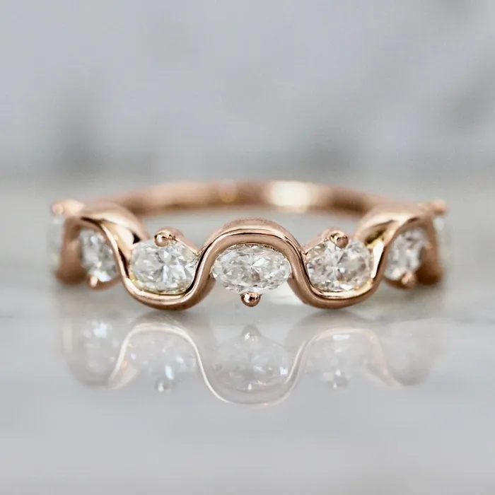 Rings ZahnZ Fine Jewelry Vanilla Soft Serve Oval Cut Diamond Band