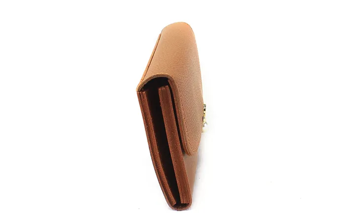 Women Stylish Wallet 2024W Walkeaze Earrings Women Stylish Wallet 2024W Walkeaze Earrings