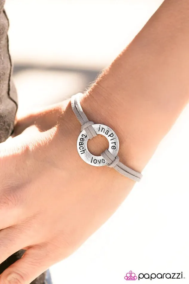 Bracelets Paparazzi Jewelry Paparazzi Bracelet Never Stop Dreaming Silver