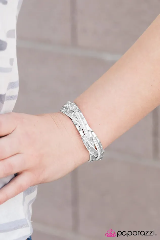 Bracelets Paparazzi Jewelry Paparazzi Bracelet Too Cool For School White