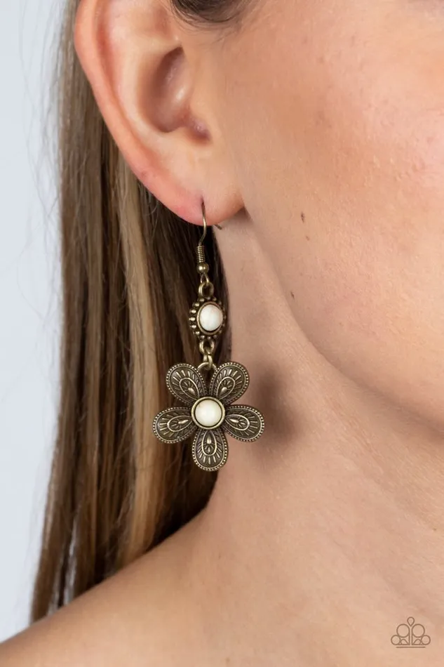 Earrings Paparazzi Earring FreeSpirited Flourish Brass Paparazzi Jewelry