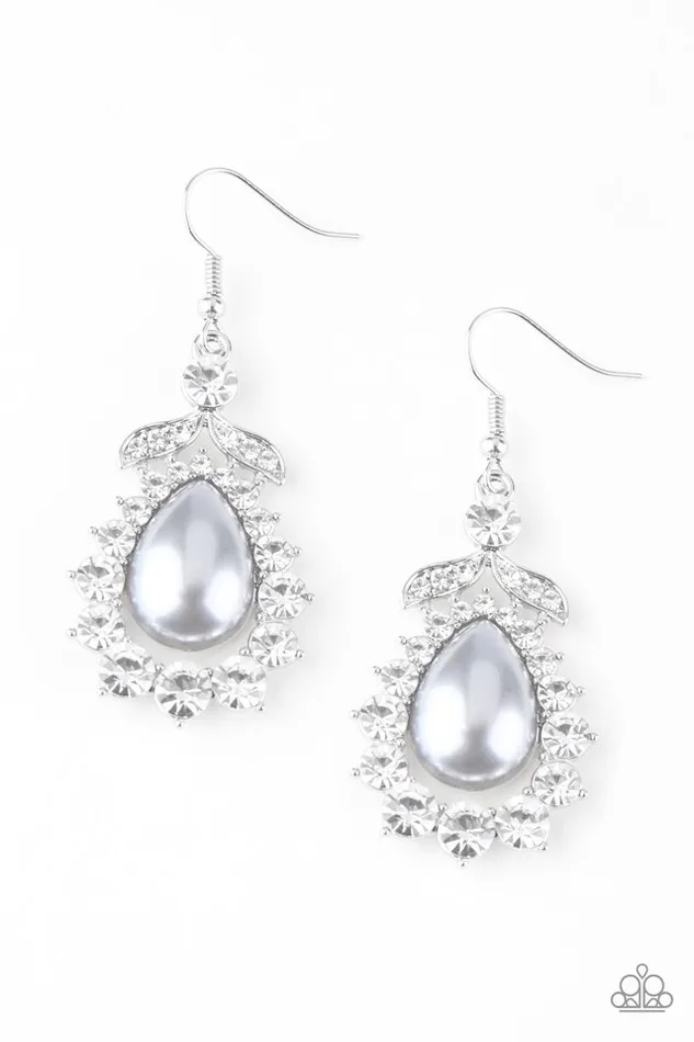 Earrings Paparazzi Jewelry Paparazzi Earring Award Winning Shimmer Silver Earrings Paparazzi Jewelry Paparazzi Earring Award Winning Shimmer Silver