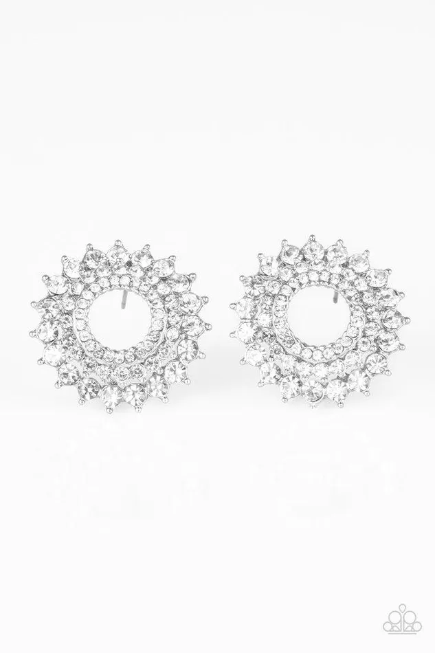 Earrings Paparazzi Jewelry Paparazzi Earring Buckingham Beauty White