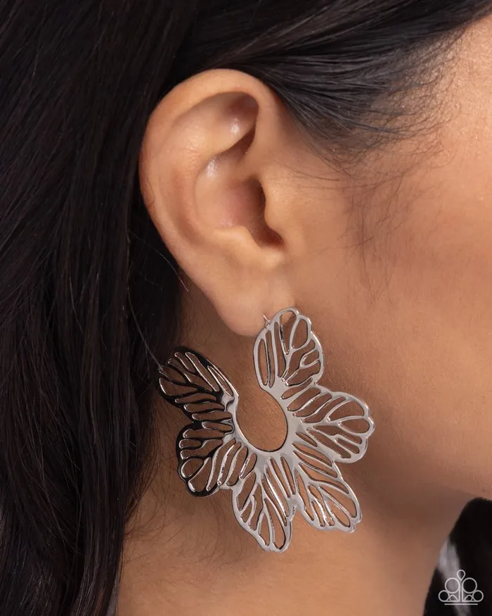 Earrings Paparazzi Jewelry Paparazzi Earring Floral Fame Silver