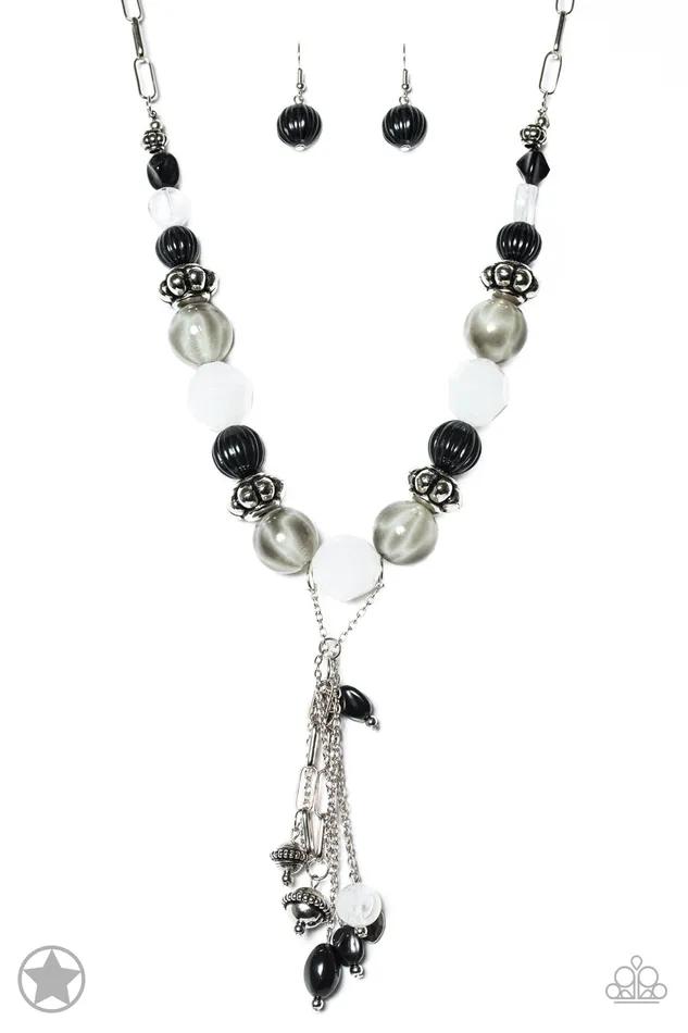Necklaces Paparazzi Jewelry Paparazzi Necklace Blockbuster Break a Leg Black