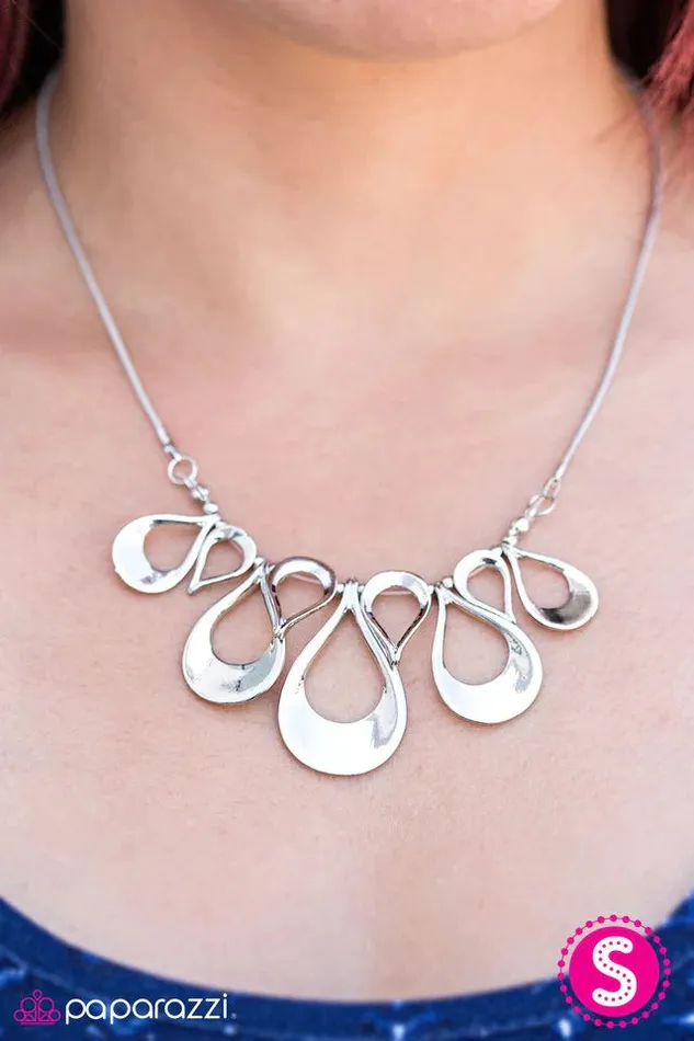 Necklaces Paparazzi Jewelry Paparazzi Necklace Mystifying Silver