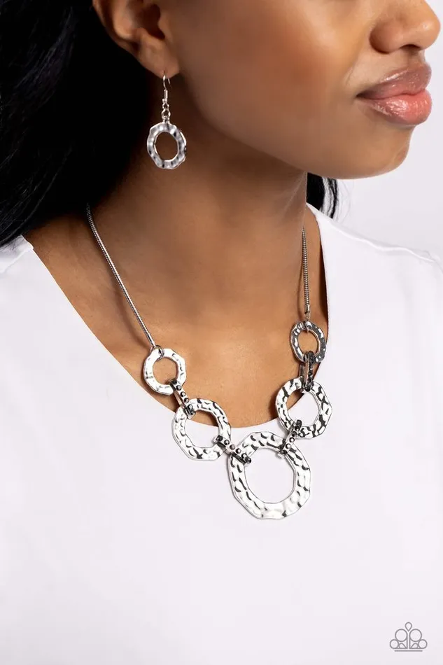 Necklaces Paparazzi Jewelry Paparazzi Necklace Rounded Redux Silver