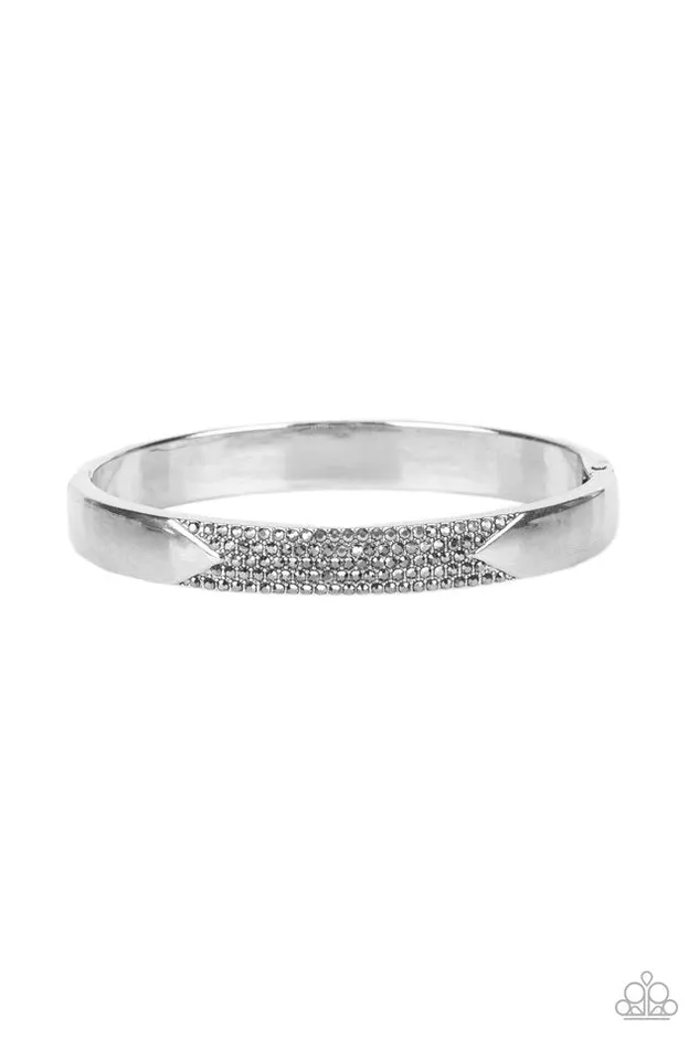 Paparazzi Bracelet Radiant Edge Silver Paparazzi Jewelry Bracelets Paparazzi Bracelet Radiant Edge Silver Paparazzi Jewelry Bracelets