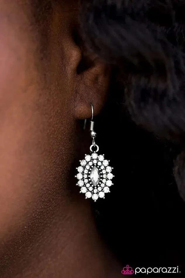 Paparazzi Earring Everyones A SHIMMER White Paparazzi Jewelry Earrings