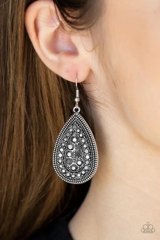 Paparazzi Earring Interstellar Idol Silver Paparazzi Jewelry Earrings