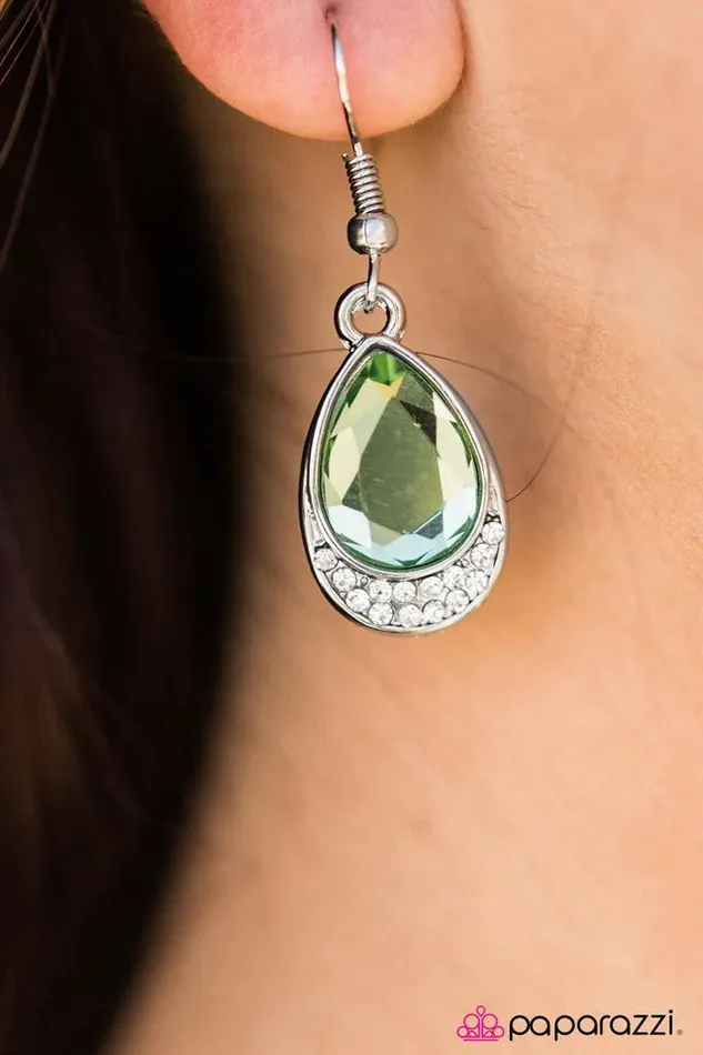 Paparazzi Earring Ocean Cruise Green Paparazzi Jewelry Earrings