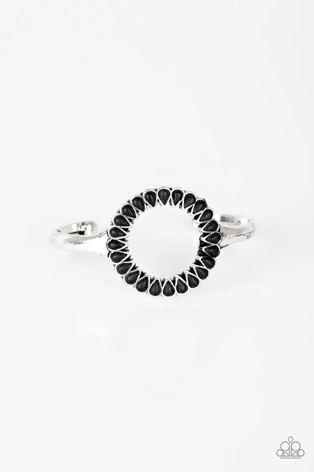 Paparazzi Jewelry Bracelets Paparazzi Bracelet Divinely Desert Black