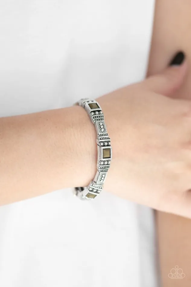 Paparazzi Jewelry Bracelets Paparazzi Bracelet Totally Traveler Green