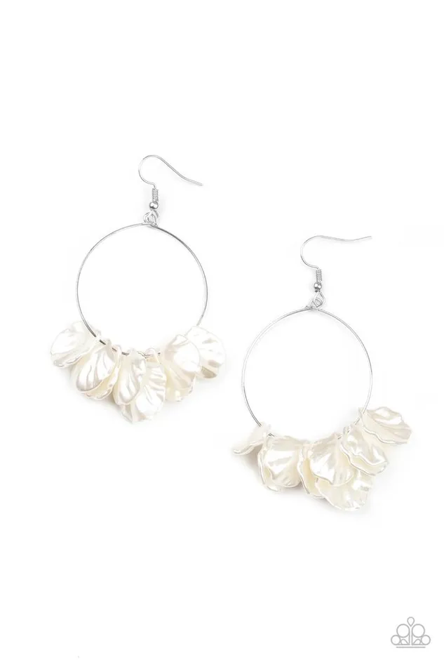 Paparazzi Jewelry Earrings Paparazzi Earring Sailboats and Seashells White Paparazzi Jewelry Earrings Paparazzi Earring Sailboats and Seashells White