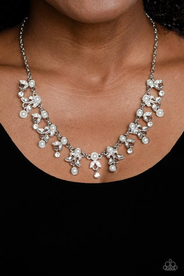 Paparazzi Jewelry Necklaces Paparazzi Necklace Garden Princess White