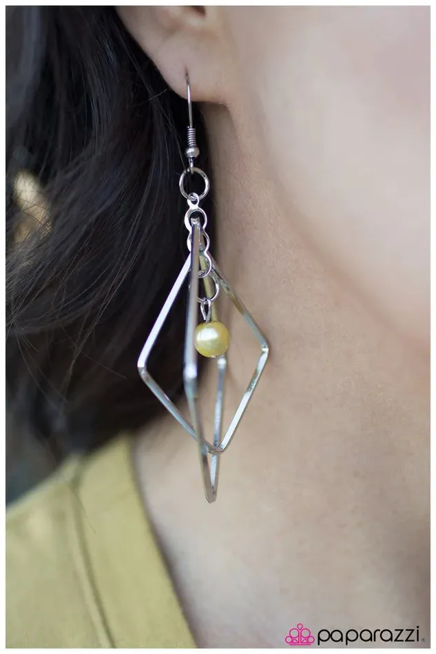 Paparazzi Jewelry Paparazzi Earring A Saving Grace Yellow Earrings