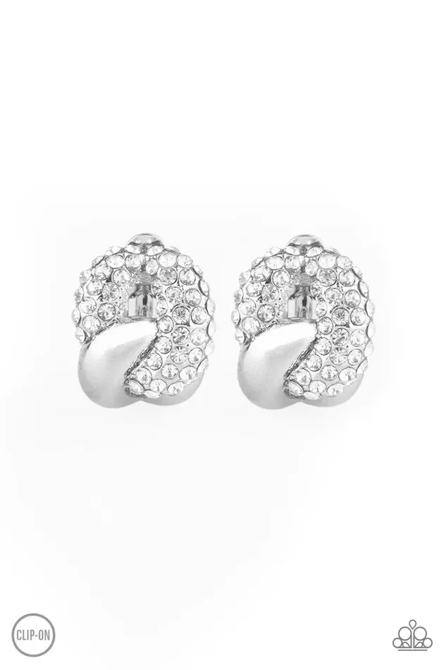 Paparazzi Jewelry Paparazzi Earring Definitely Date Night White Earrings