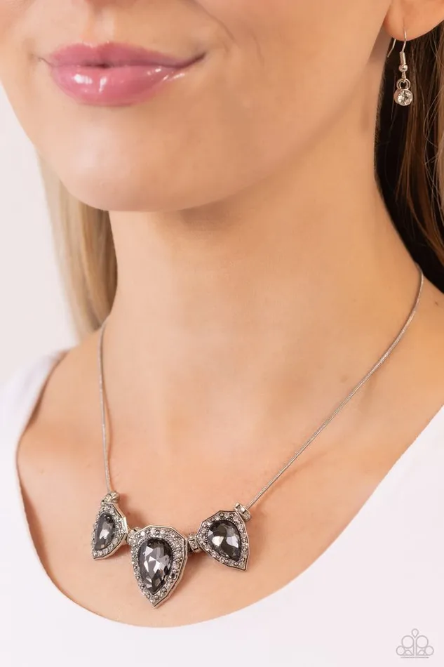 Paparazzi Jewelry Paparazzi Necklace Majestic Met Ball Silver Necklaces