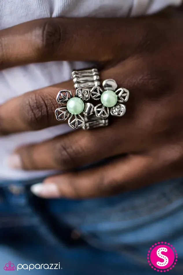 Paparazzi Jewelry Rings Paparazzi Ring Should Have Bought You Flowers Green