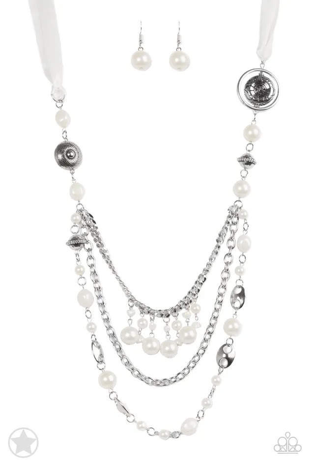 Paparazzi Necklace Blockbuster All the Trimmings Ivory White Paparazzi Jewelry Necklaces Paparazzi Necklace Blockbuster All the Trimmings Ivory White Paparazzi Jewelry Necklaces