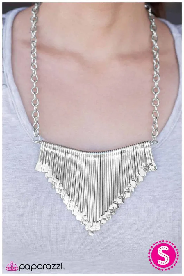 Paparazzi Necklace Brilliantly Barricaded Silver Paparazzi Jewelry Necklaces
