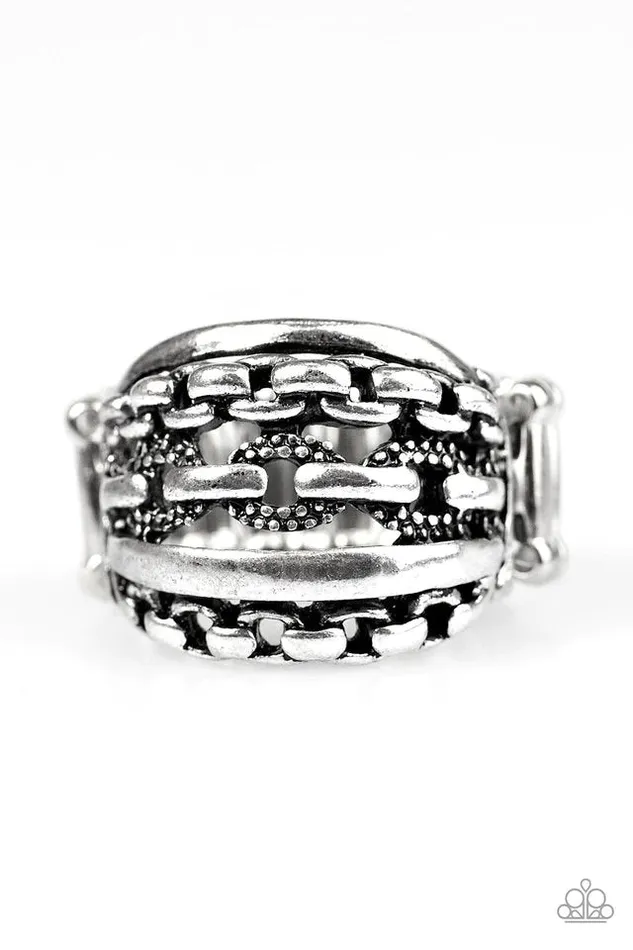 Paparazzi Ring A CHIC Reaction Silver Paparazzi Jewelry Rings