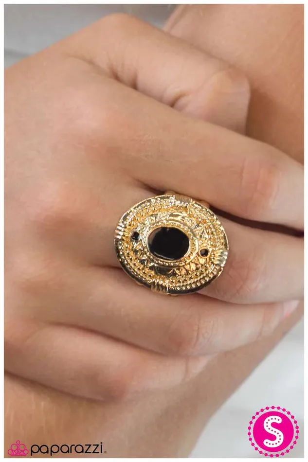 Rings Paparazzi Jewelry Paparazzi Ring On the Horizon Gold