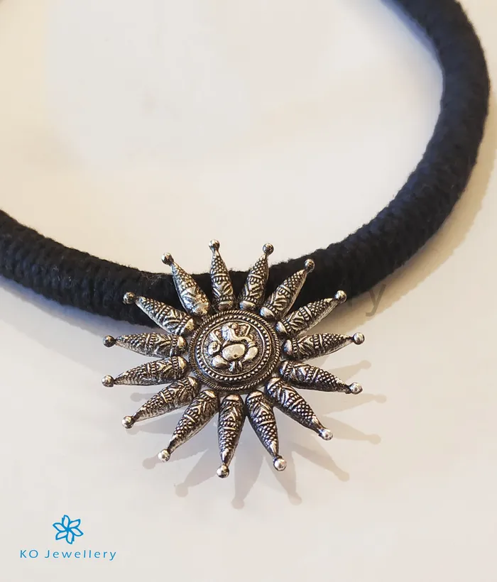 Necklaces Silversmith The Gaurik Silver Necklace Oxidised