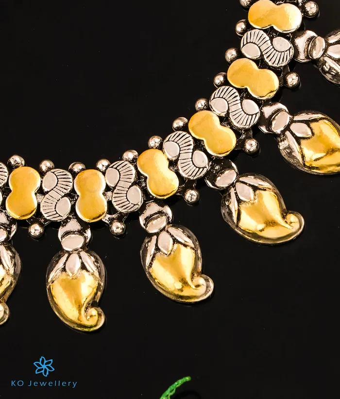 The Shravanti Silver Antique Paisley Necklace Earrings 2 tone Jaipur Earrings