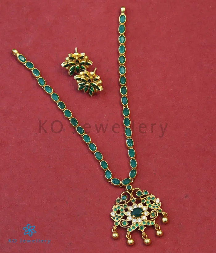 The Vashist Silver Kempu Necklace Green Silversmith Necklaces