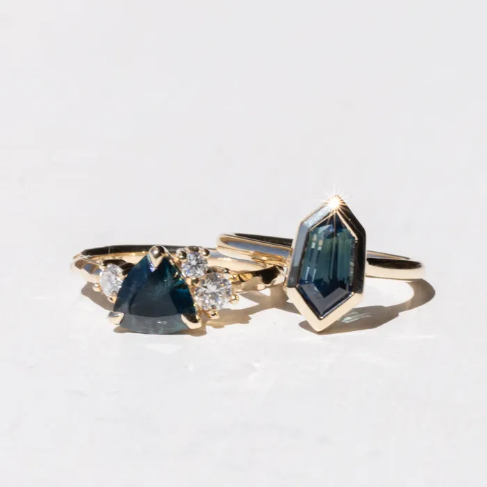 205ct Untreated Madagascar Sapphire Elongated Shield Contemporary Bezel Set Ring in 14k Yellow Gold Discovery Gems Rings