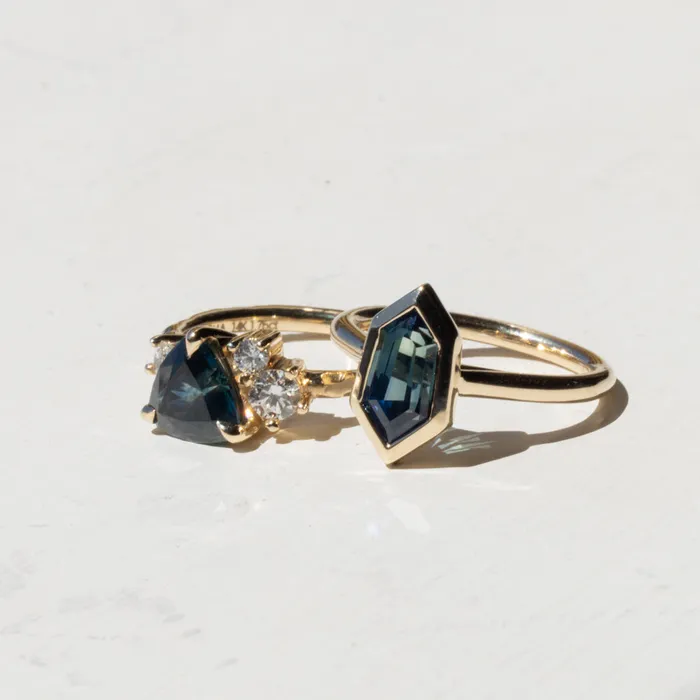 205ct Untreated Madagascar Sapphire Elongated Shield Contemporary Bezel Set Ring in 14k Yellow Gold Discovery Gems Rings