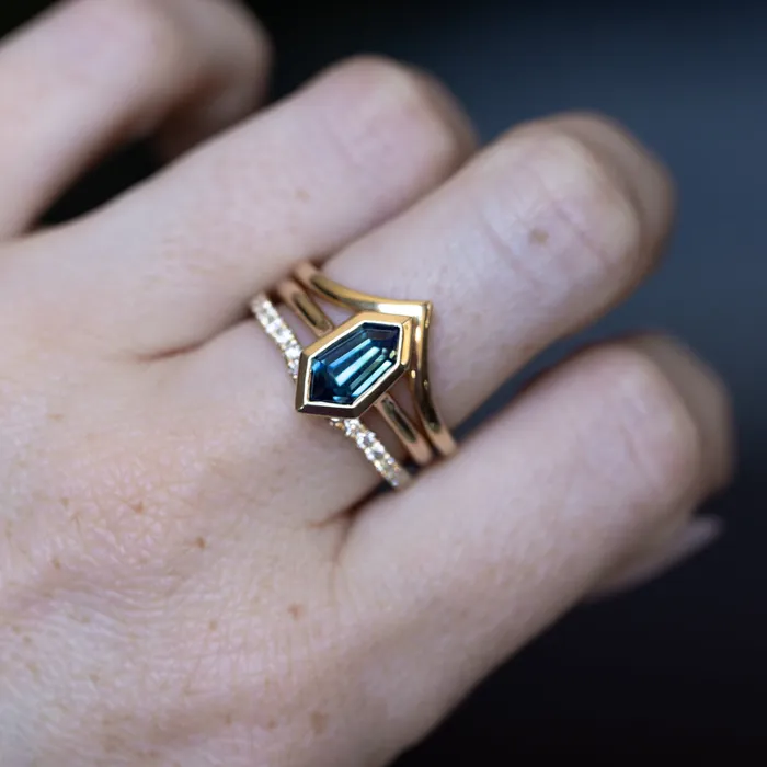 205ct Untreated Madagascar Sapphire Elongated Shield Contemporary Bezel Set Ring in 14k Yellow Gold Discovery Gems Rings