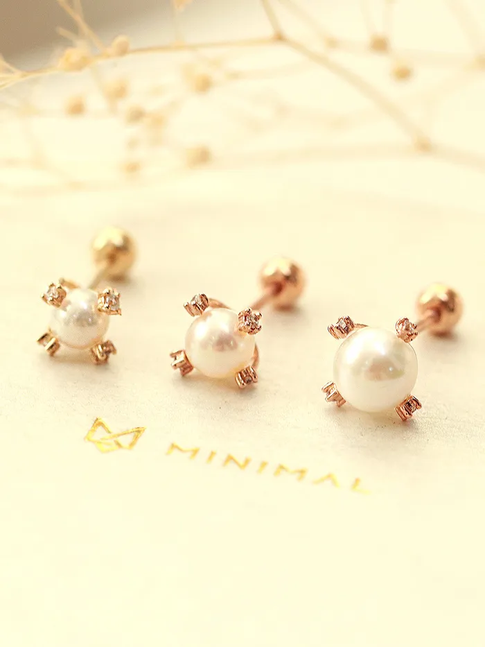 Earrings MinimalBijoux 14K Gold Pearl Cubic Cartilage Earring 20G