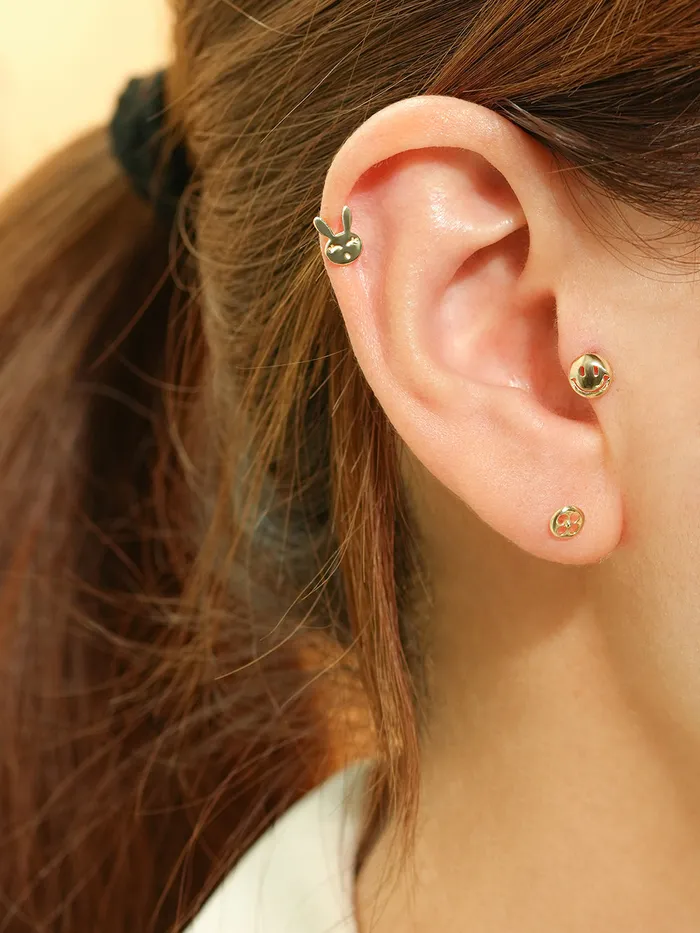 Earrings MinimalBijoux 14K Gold Sphere Flower Cartilage Earring 20G