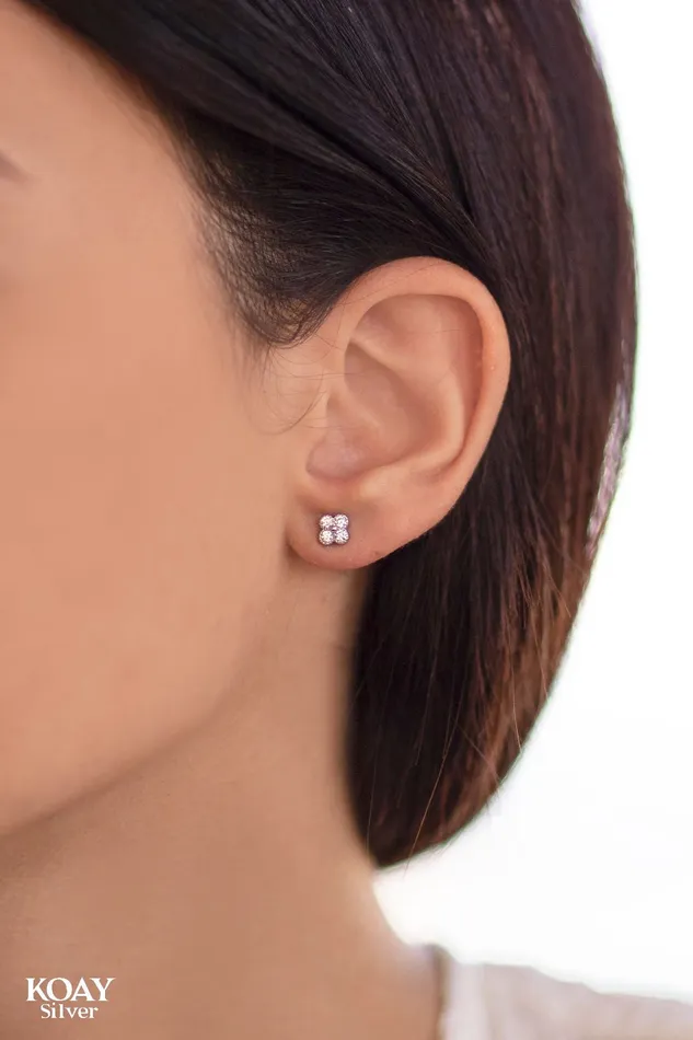 KOAY Silver Store Zircon 04 Earring Earrings