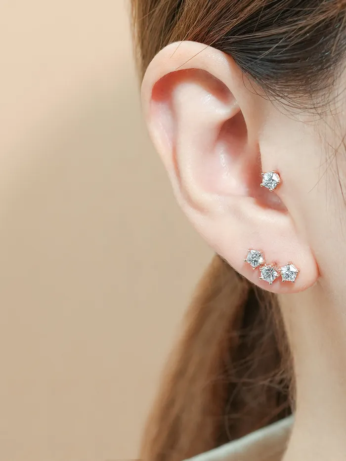 MinimalBijoux 14K Gold Pentagon Crystal Cubic Cartilage Earring 18G16G Earrings
