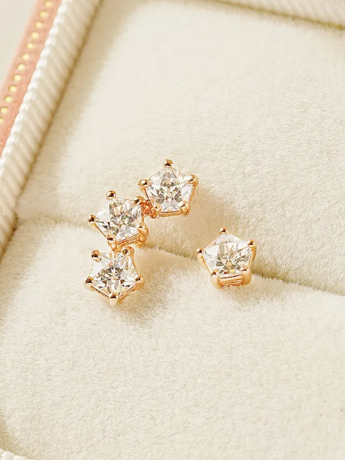 MinimalBijoux 14K Gold Pentagon Crystal Cubic Cartilage Earring 18G16G Earrings