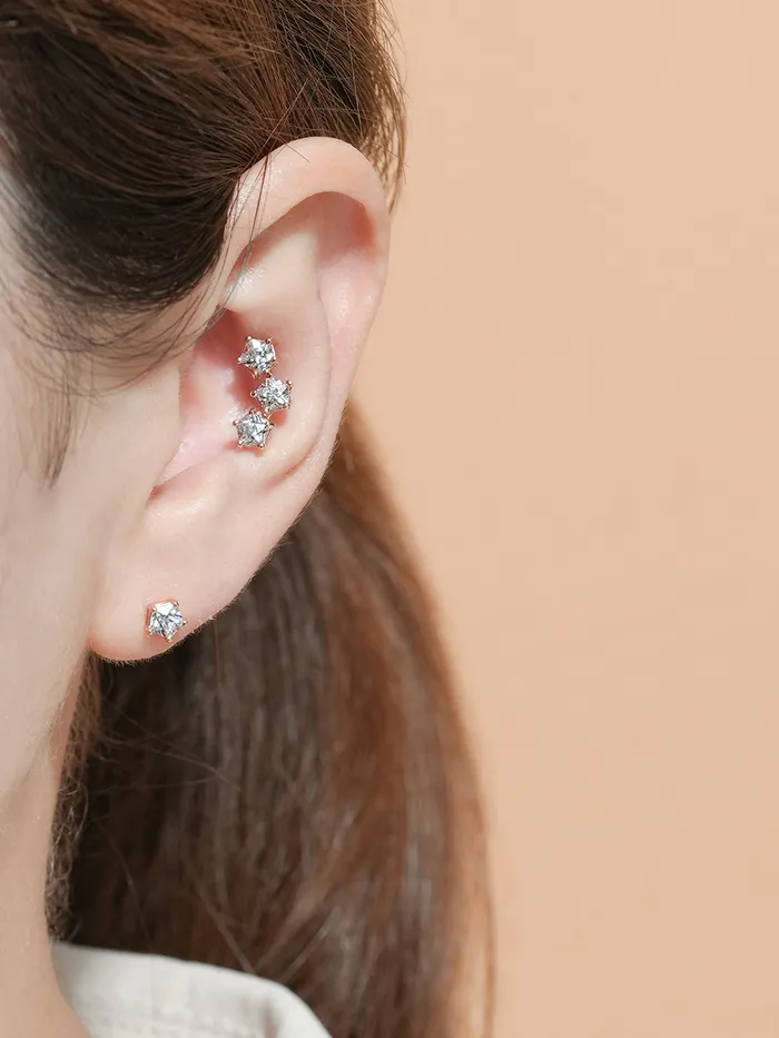 MinimalBijoux 14K Gold Pentagon Crystal Cubic Cartilage Earring 18G16G Earrings