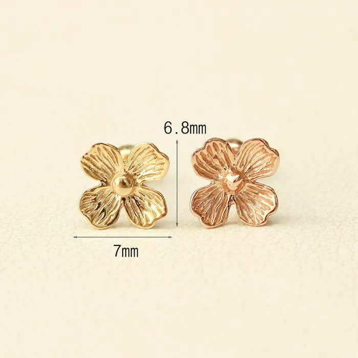 MinimalBijoux Earrings 14K Gold 4 Petal Flower Cartilage Earring 20G18G16G