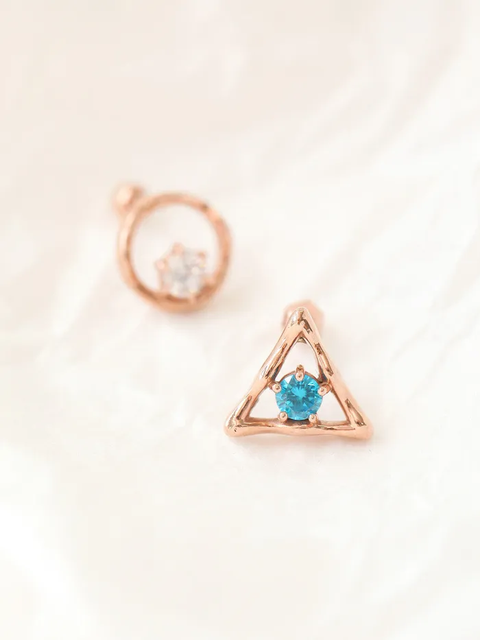 MinimalBijoux Earrings 14K Gold Circle Triangle Cartilage Earring 18g16g