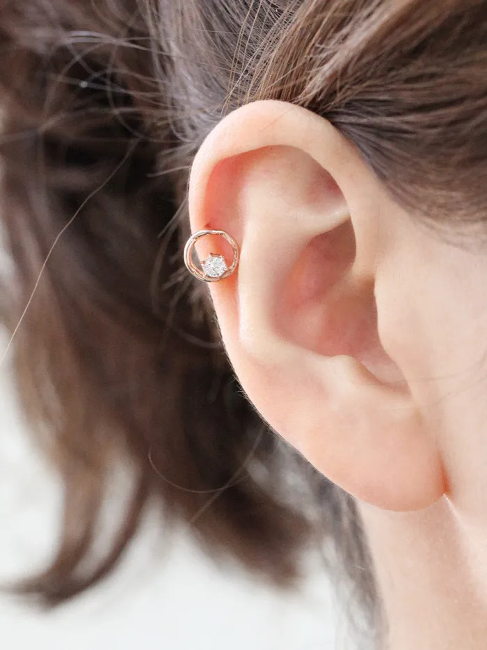 MinimalBijoux Earrings 14K Gold Circle Triangle Cartilage Earring 18g16g