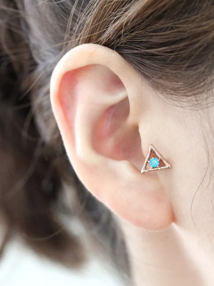 MinimalBijoux Earrings 14K Gold Circle Triangle Cartilage Earring 18g16g