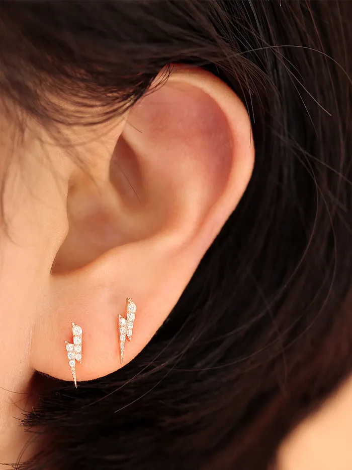 MinimalBijoux Earrings 14K gold Cubic Thunder cartilage earring 20g
