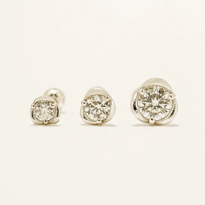 MinimalBijoux Earrings 14K Gold Moissanite Triangle Pascal Cartilage Earring 20G18G16G
